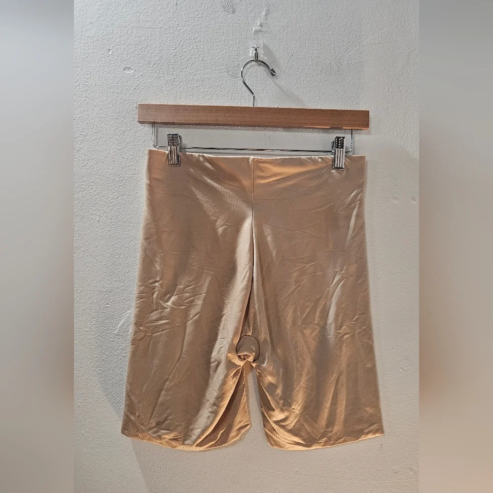 Spanx Shapewear Bottom - Picture 2 of 3